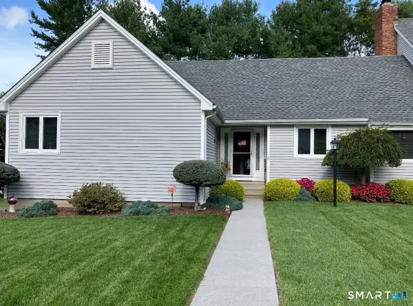 149 High Hill #149, Shelton, CT 06484