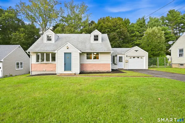 14 Beechwood Drive, Wallingford, CT 06492