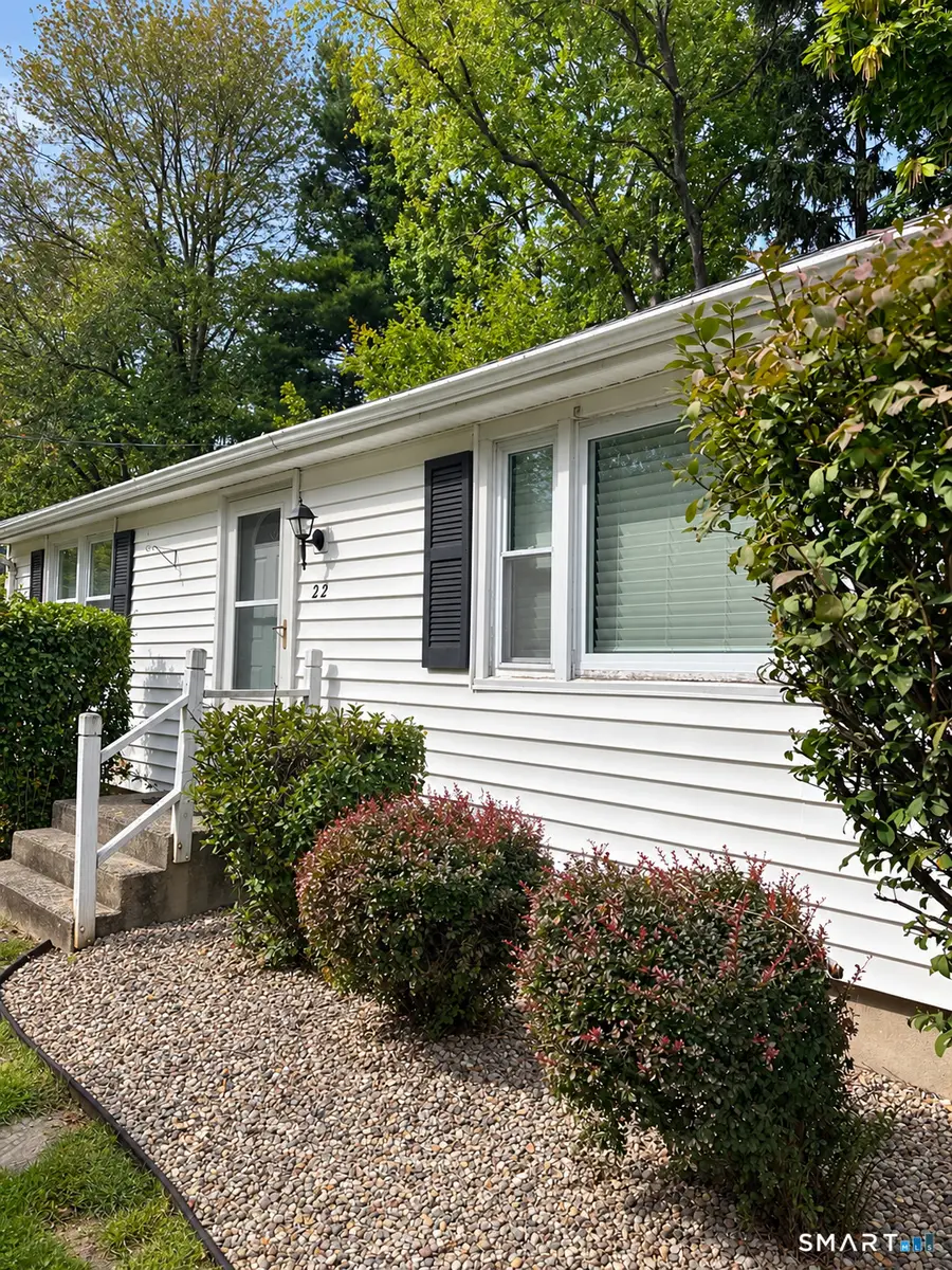 22 Brookdale Avenue, Bloomfield, CT 06002 - #2