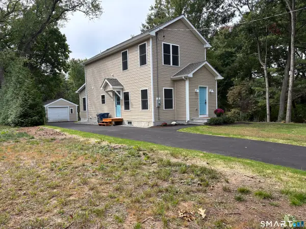 7 Pickney Avenue, Plainville, CT 06062