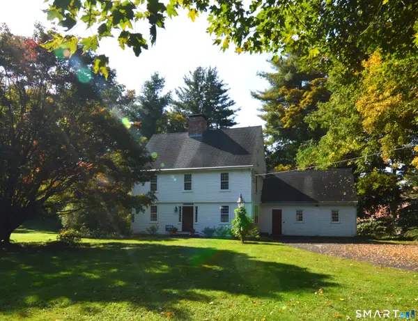 11 Judson Avenue, Woodbury, CT 06798