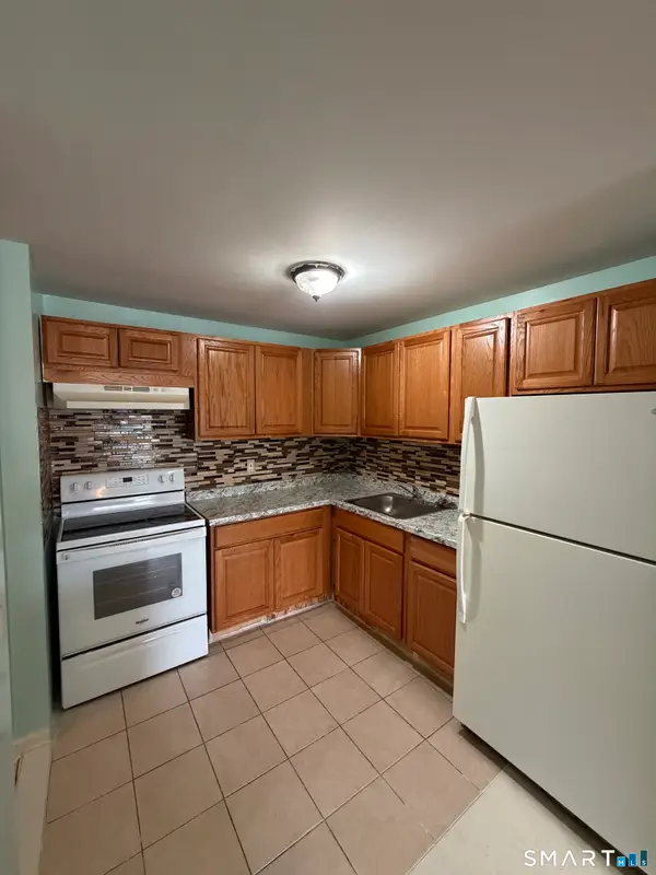 153 Bull Hill Lane #105, West Haven, CT 06516
