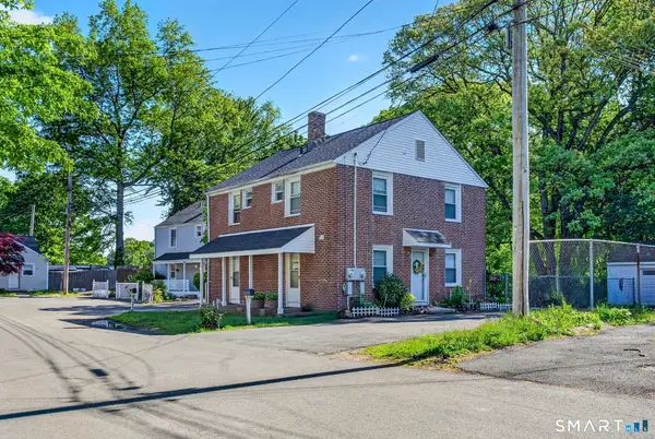 180 Dupont Place, Bridgeport, CT 06610