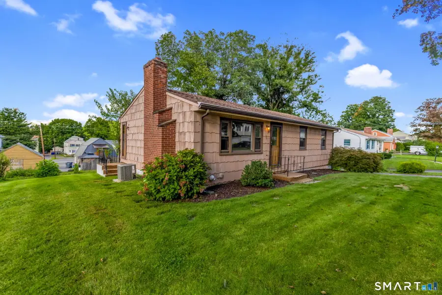 129 Westwood Avenue, Plainville, CT 06062 - #2