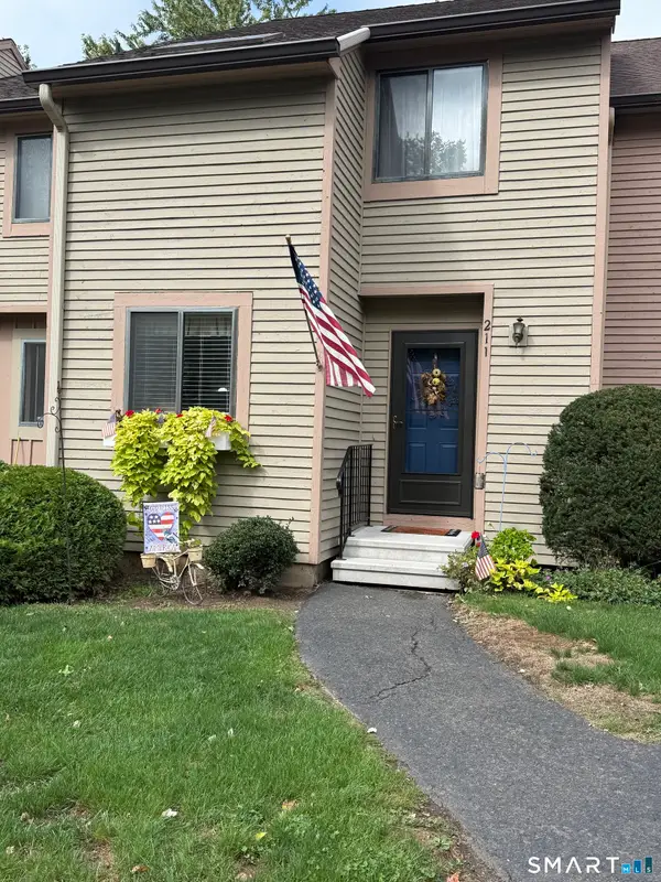 211 Adams Hill Way #211, East Windsor, CT 06088