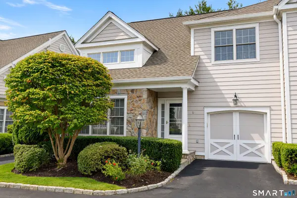 105 Hamilton Avenue #8, Greenwich, CT 06830