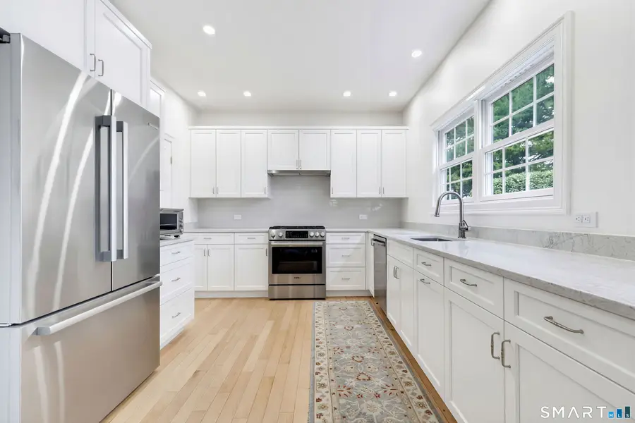 105 Hamilton Avenue #8, Greenwich, CT 06830 - #2