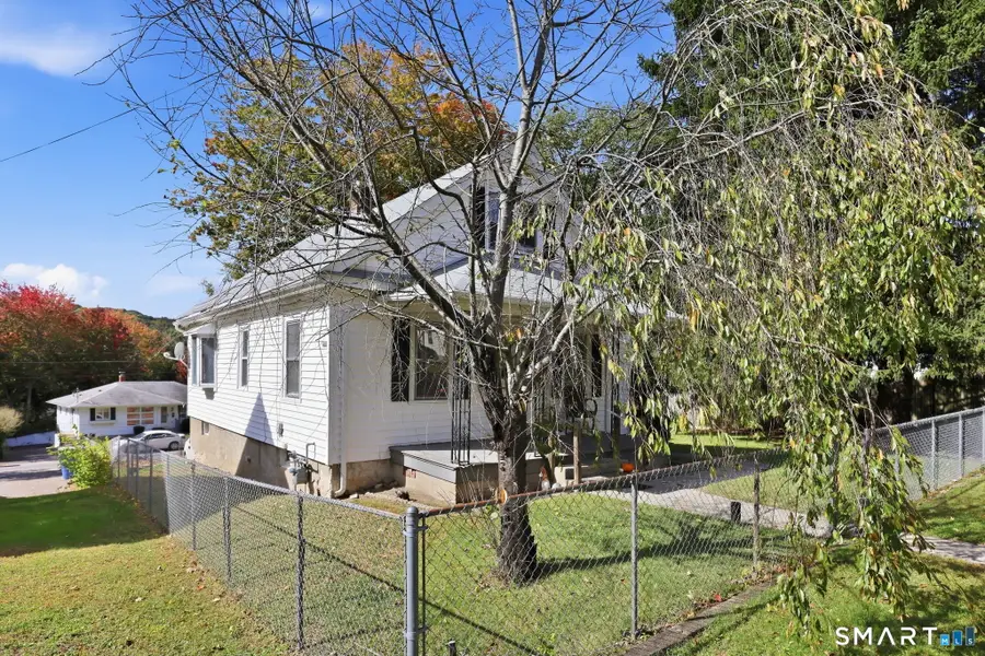 11 Gates Avenue, Waterbury, CT 06705 - #2