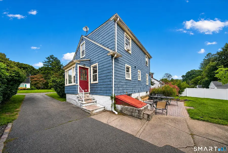 421 Wakelee Avenue, Stratford, CT 06614 - #3