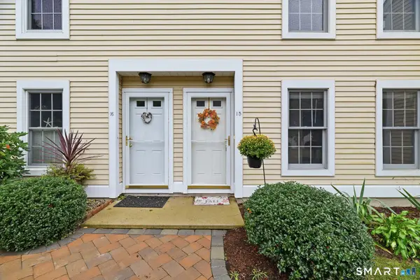 54 Rope Ferry Road #A15, Waterford, CT 06385