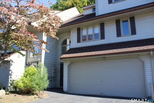 67 Apple Hill #67, Newington, CT 06111