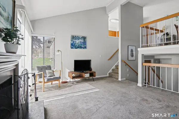 161 Peddlars Drive #161, Branford, CT 06405