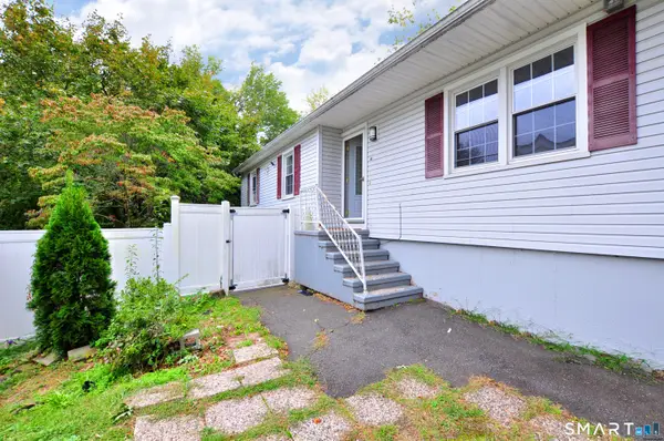 21 Emma Street, West Haven, CT 06516