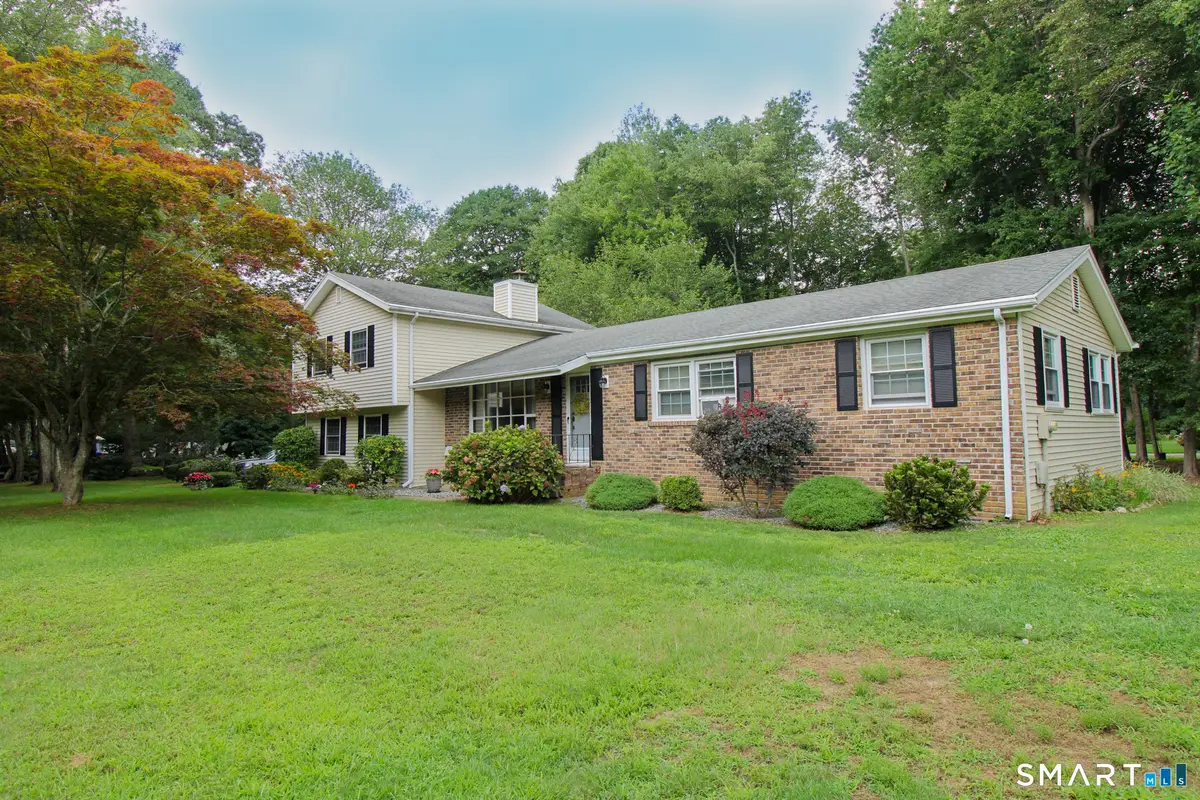 50 Carriage Dr Extension, Clinton, CT 06413 - #1
