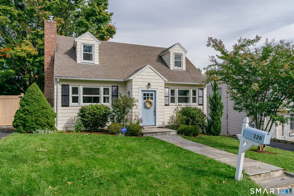 228 Woodrow Avenue, Southport, CT 06890 - #1