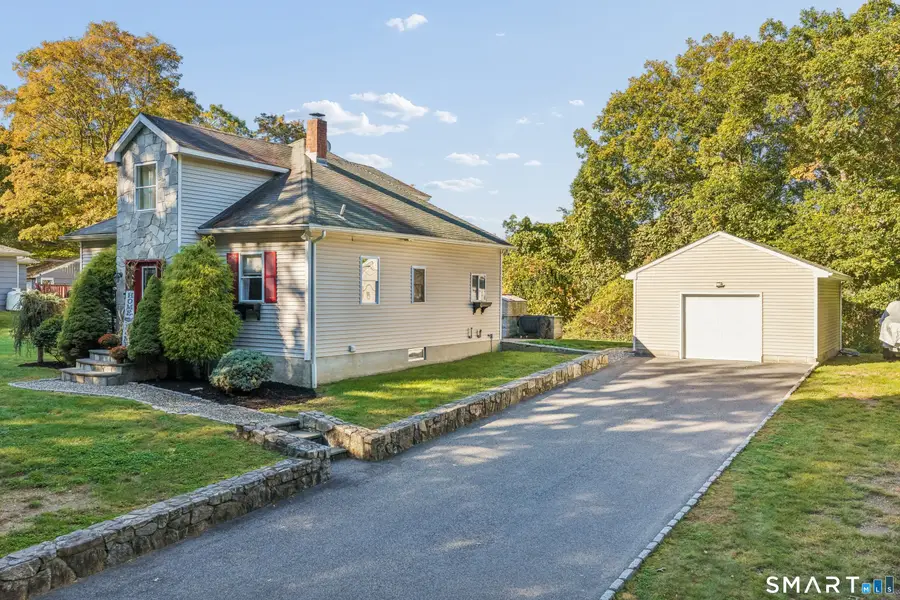 23 Lakeview Avenue, Seymour, CT 06483 - #2