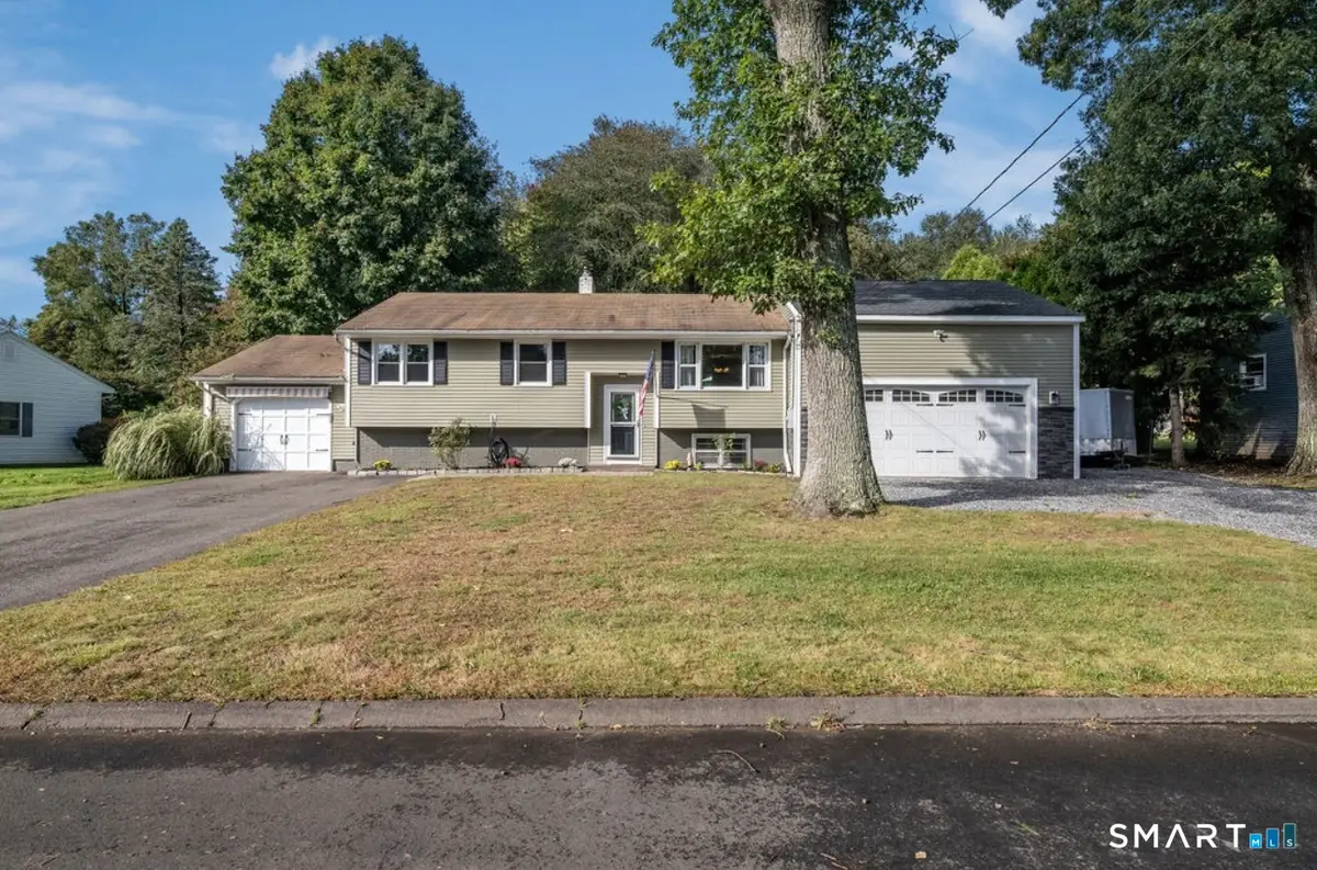 15 Carriage Drive, Clinton, CT 06413 - #1