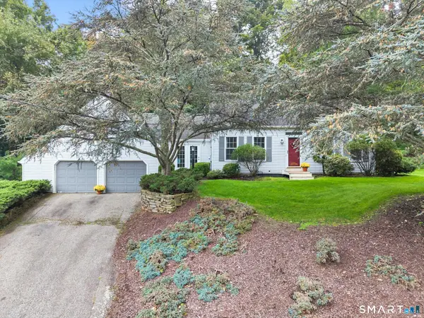 25 Briarwood Lane, Wallingford, CT 06492