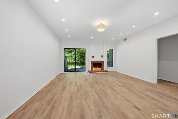883 Heritage Village #C, Southbury, CT 06488