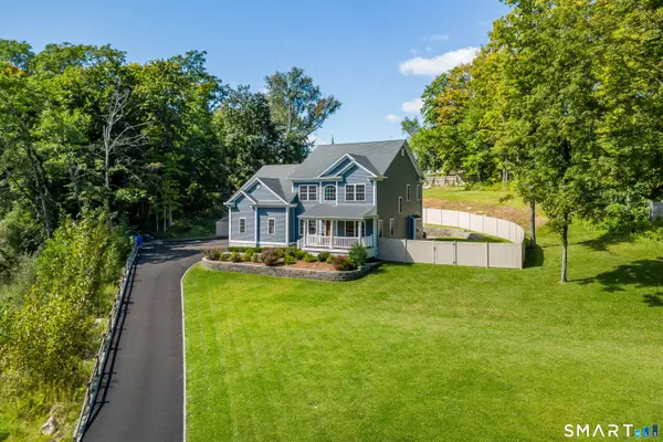 1 Christian Lane, Brookfield, CT 06804