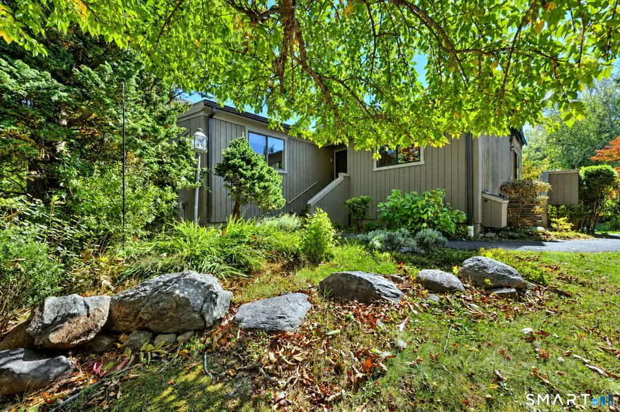 532 Narraganset Lane #A, Stratford, CT 06614 - #2
