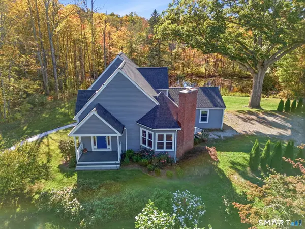2 Pinewood Trail, Deep River, CT 06417