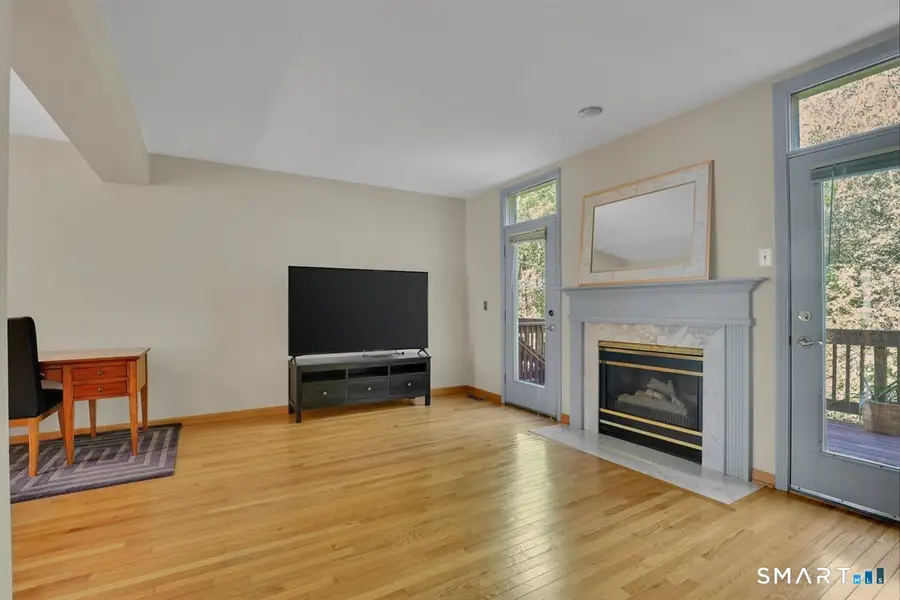 565 Newfield Street #29, Middletown, CT 06457 - #2