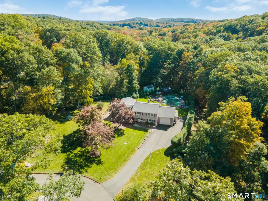 5 Twin Rocks Drive, New Fairfield, CT 06812 - #2