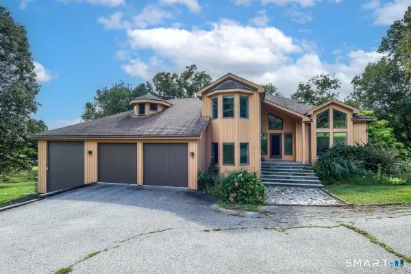 41 Mcnulty Drive, New Milford, CT 06776
