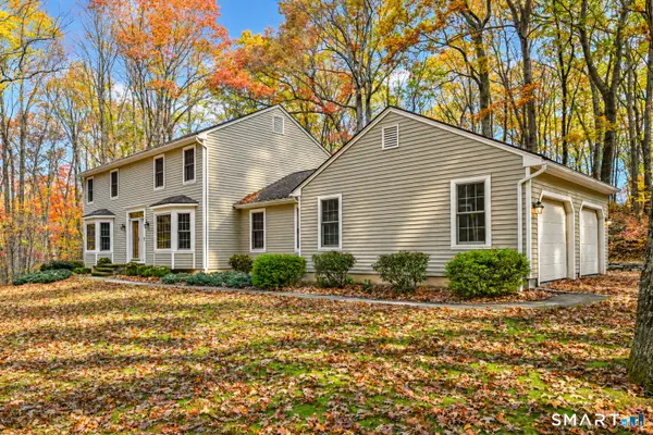 160 Woods Way Drive, Southbury, CT 06488