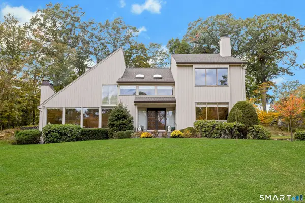 30 Ridge Brook Lane, Stamford, CT 06903
