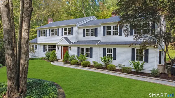 8 Glen Lane, Weston, CT 06883