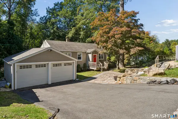 18 Southgate Road, Trumbull, CT 06611