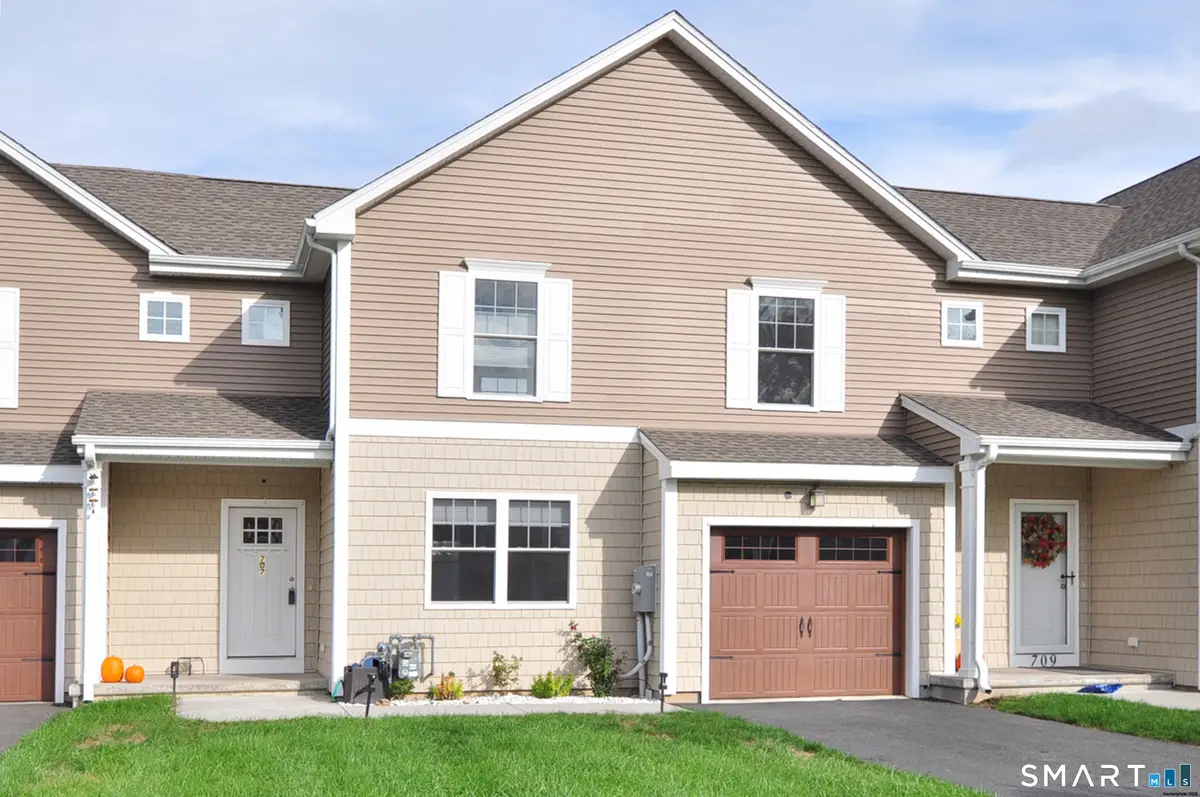 707 Old Village Circle, Windsor, CT 06095 - #1