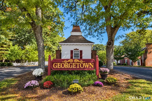 57 Williamsburg Drive #57, Springfield, MA 01108
