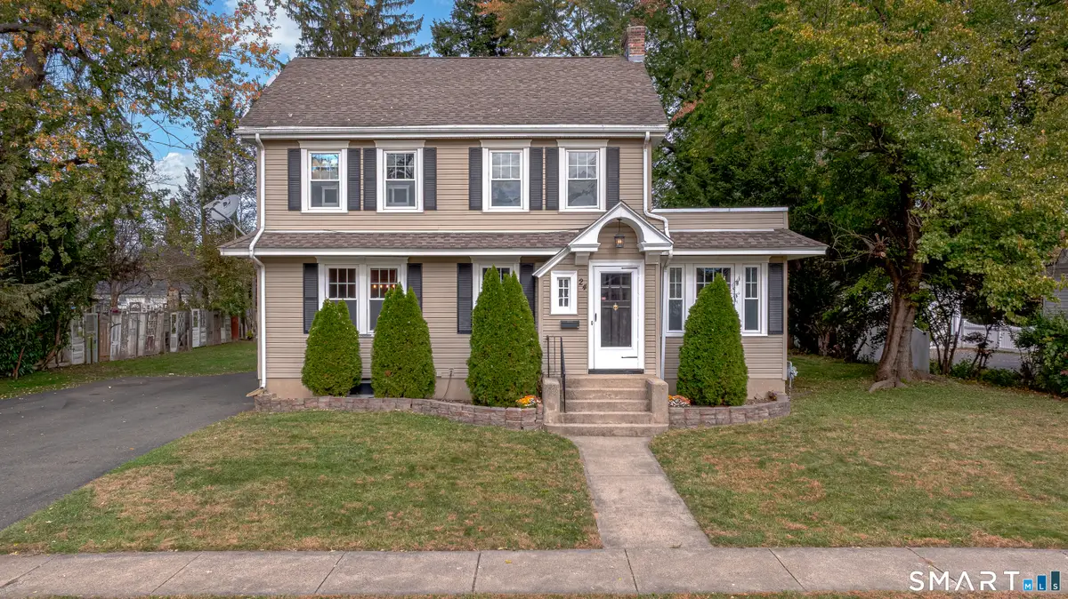 24 Giddings Avenue, Windsor, CT 06095 - #1