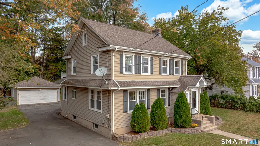 24 Giddings Avenue, Windsor, CT 06095 - #2