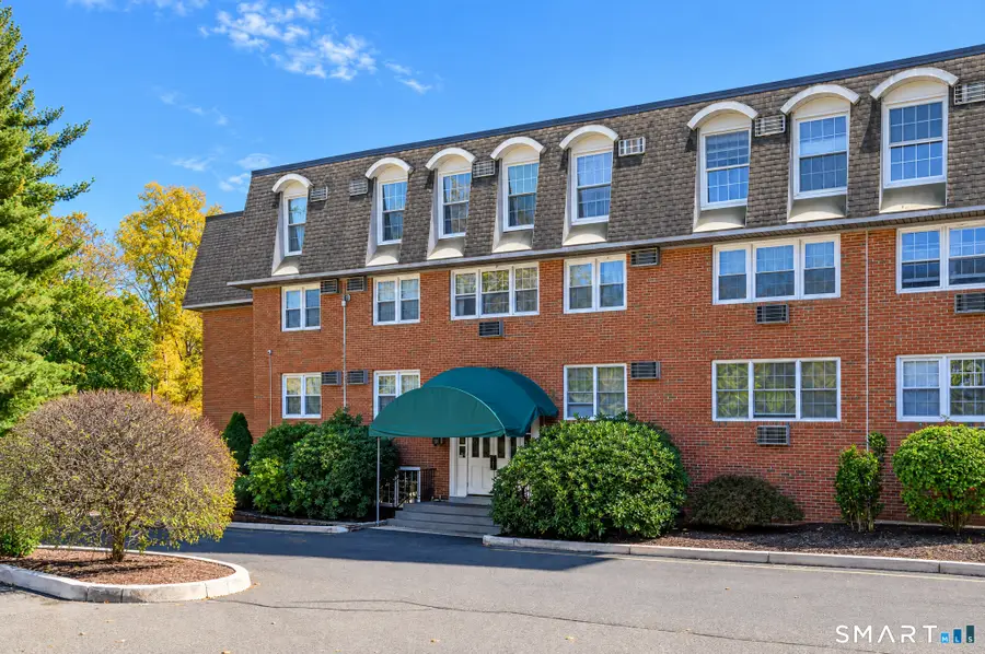 34A Padanaram Road #302, Danbury, CT 06811 - #3