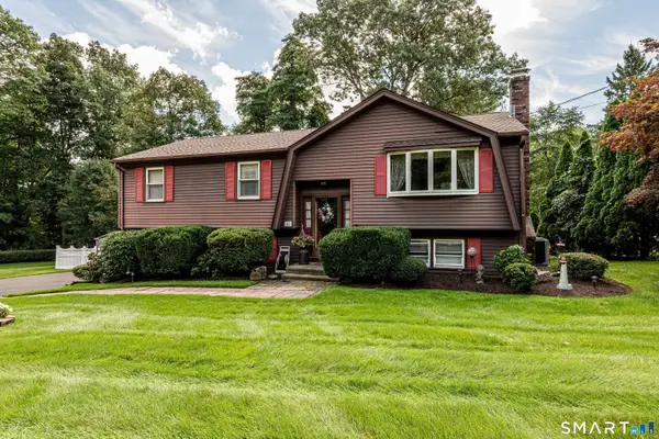 41 Rainbow Court, Hamden, CT 06514