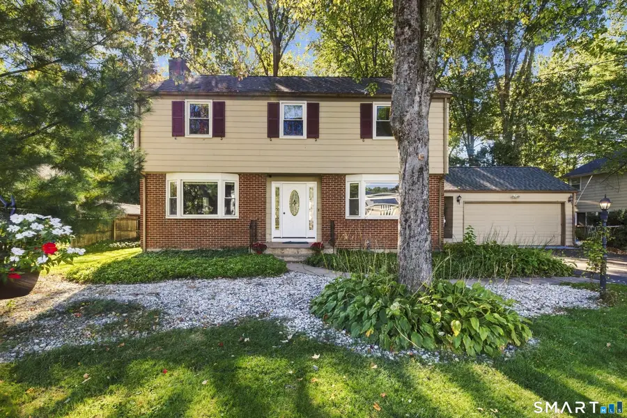 24 Stoneham Drive, West Hartford, CT 06117 - #2