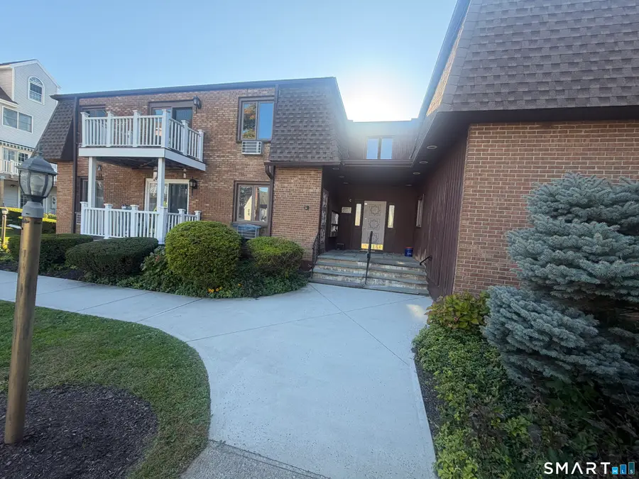 136 Deer Hill Avenue #B20, Danbury, CT 06810 - #2