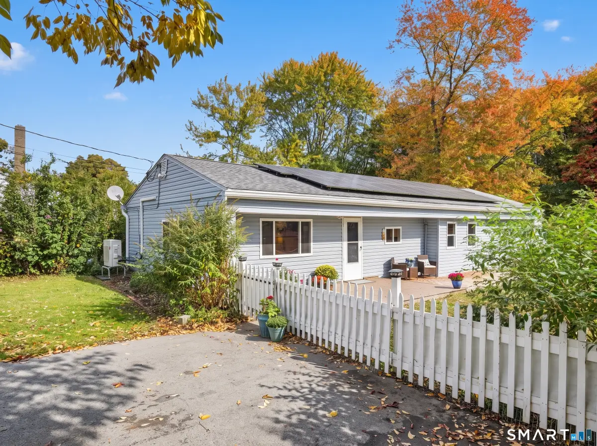 13 Woodlawn Avenue, Waterford, CT 06385 - #1