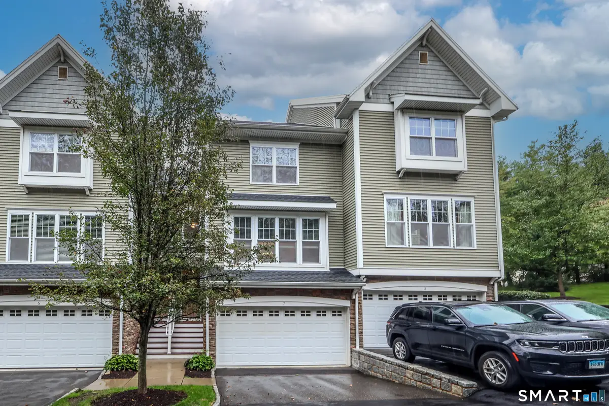 7 Lawrence Avenue #7, Danbury, CT 06810 - #1