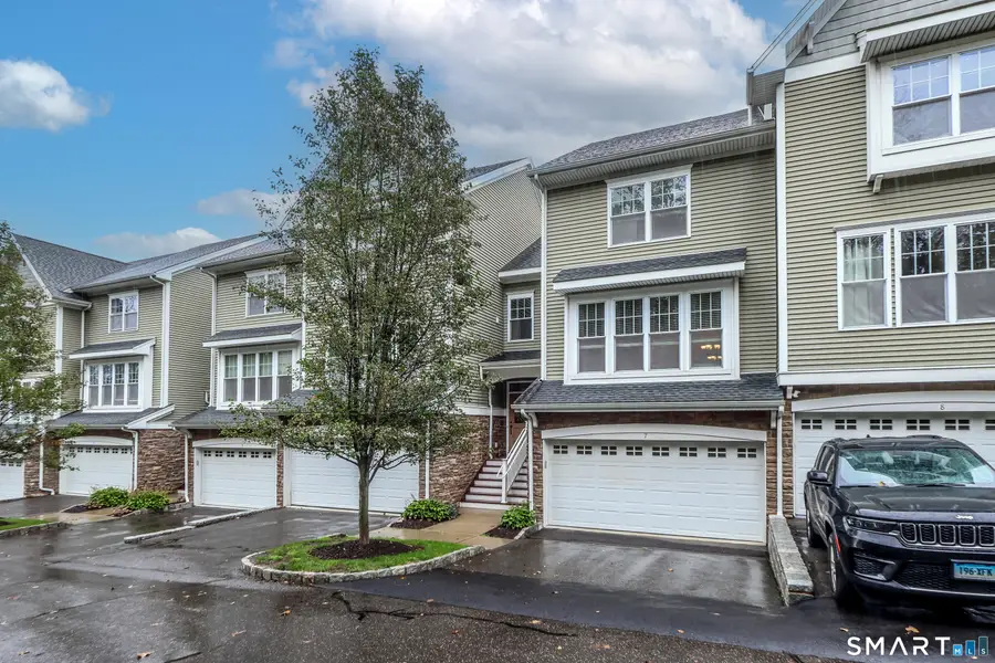 7 Lawrence Avenue #7, Danbury, CT 06810 - #2