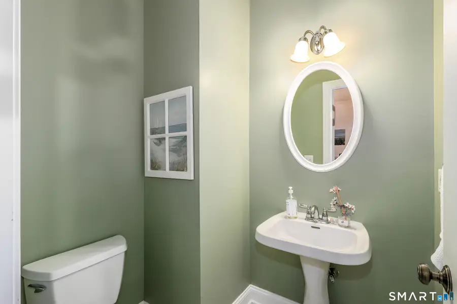 7 Lawrence Avenue #7, Danbury, CT 06810 - #3