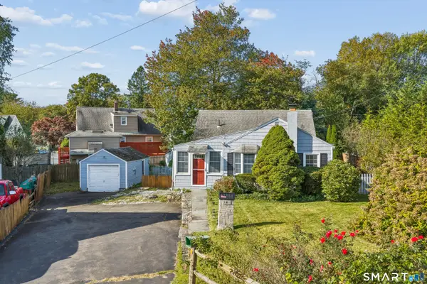 16 Winfield Court, Norwalk, CT 06855