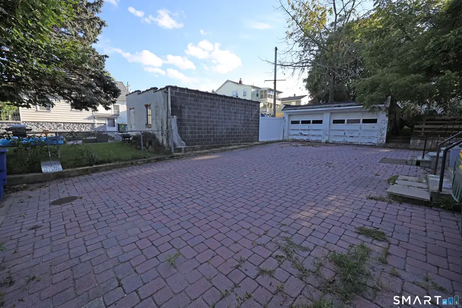 15 Avon Avenue, Waterbury, CT 06708 - #3