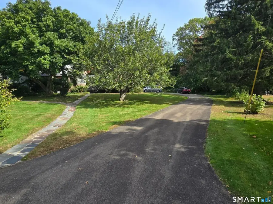 821 Bayberry Lane, Orange, CT 06477 - #3