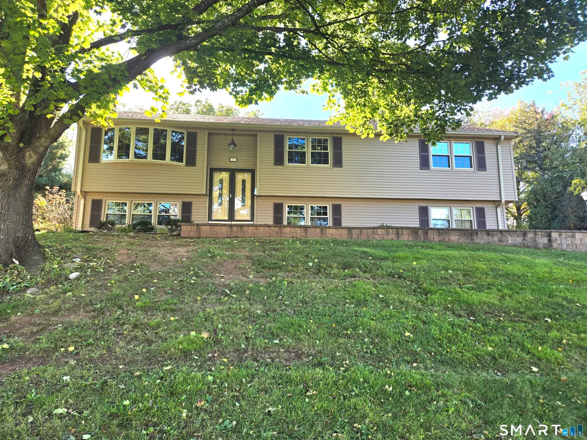 21 Downing Circle, Bloomfield, CT 06002 - #1