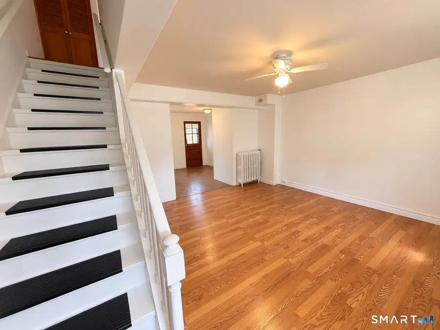 261 Court D #Building 43, 261, Bridgeport, CT 06610 - #3